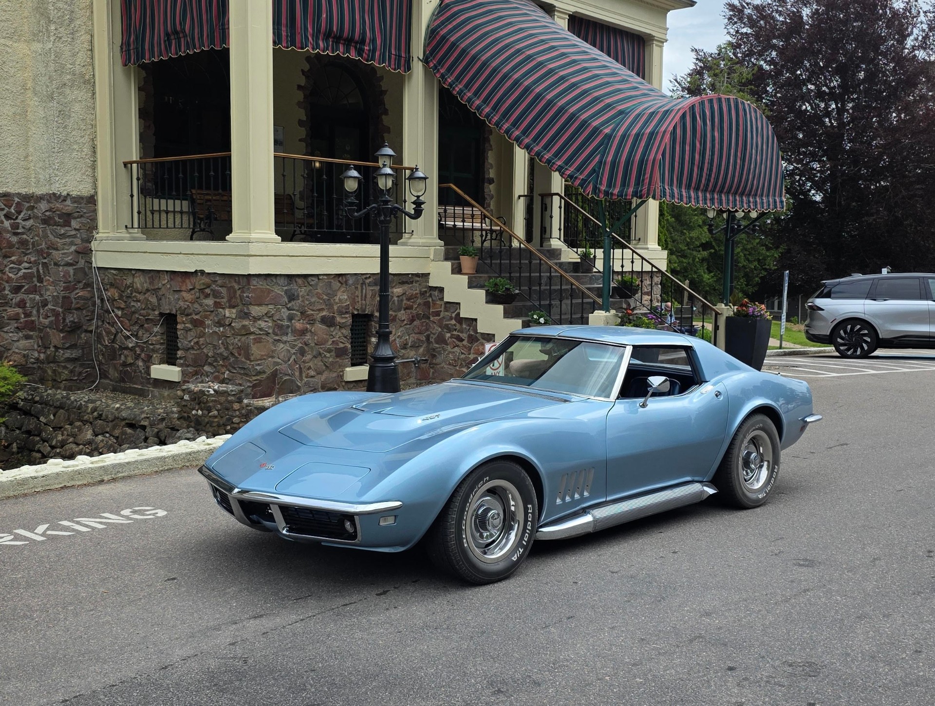 1968 427 Coupe owned by Mark Connors